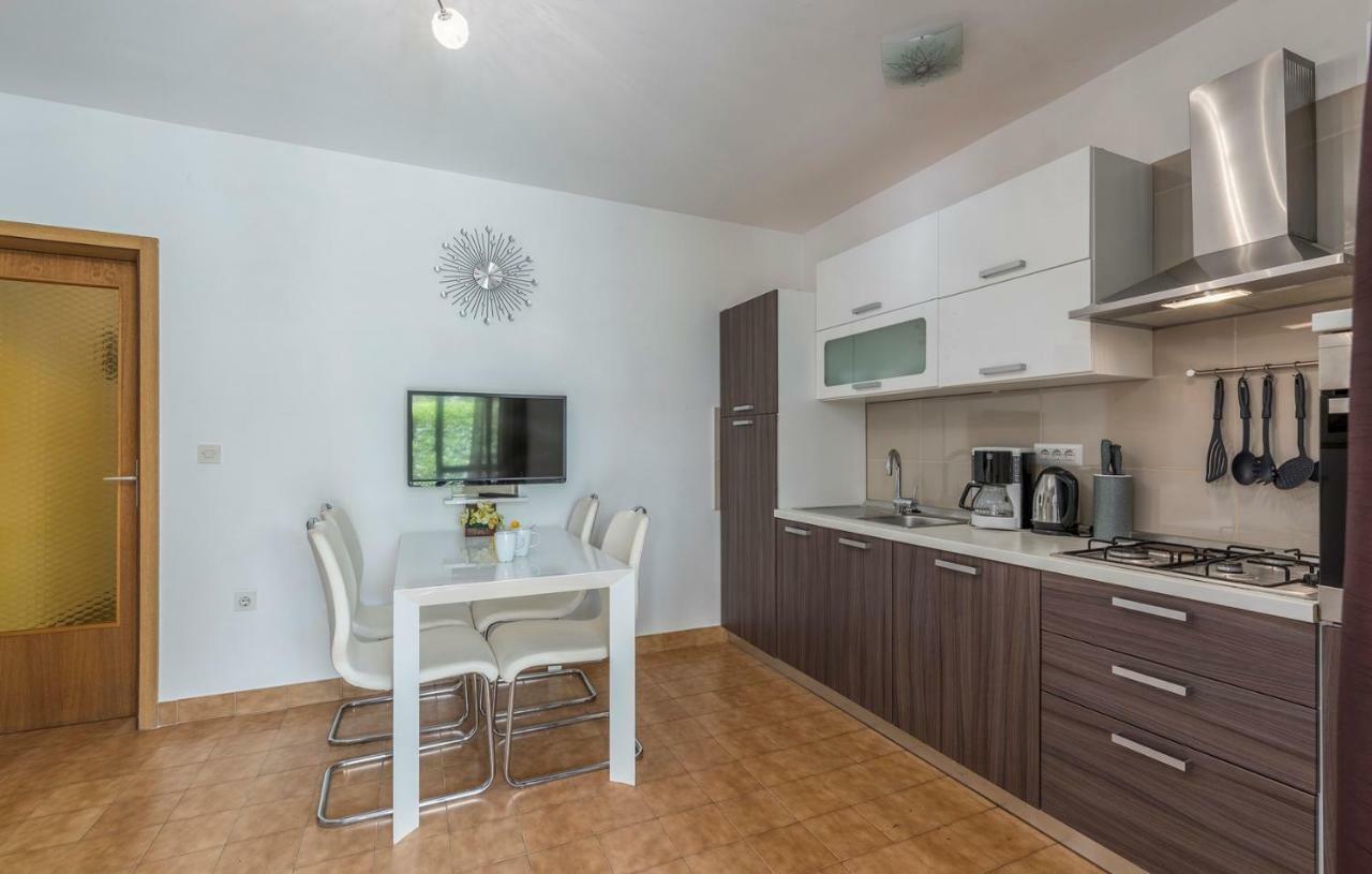 Apartments Rakovac بوريتش الغرفة الصورة